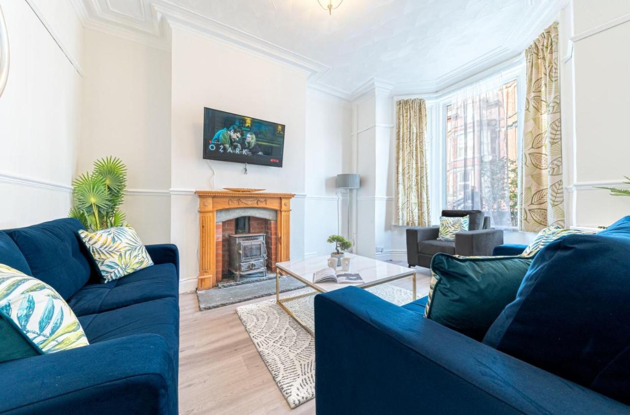 Appartamento Stylish Luxury Large 4Br Kingbed Barrow-in-Furness Esterno foto